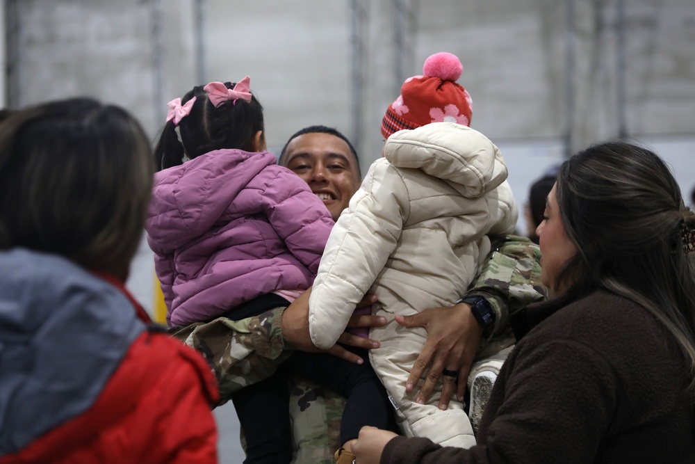 Soldiers from the Illinois Army National Guard’s 2nd Battalion, 130th Infantry Regiment Return Home