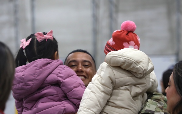 Soldiers from the Illinois Army National Guard’s 2nd Battalion, 130th Infantry Regiment Return Home