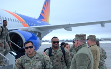 Soldiers from the Illinois Army National Guard's 2nd Battalion, 130th Infantry Regiment Return Home