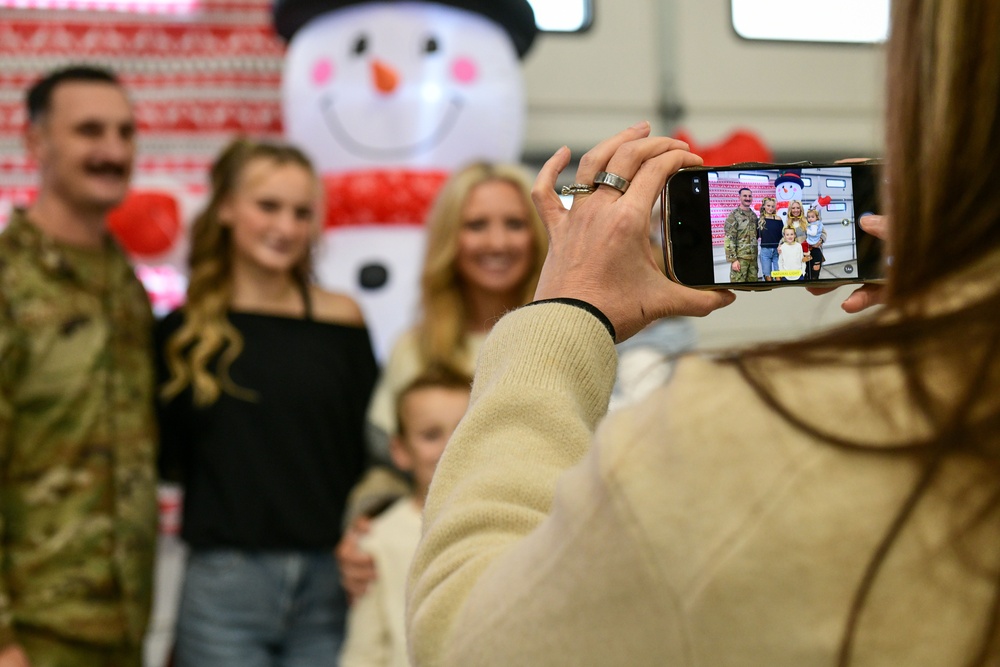 138 FW Celebrates Annual Children's Christmas Party