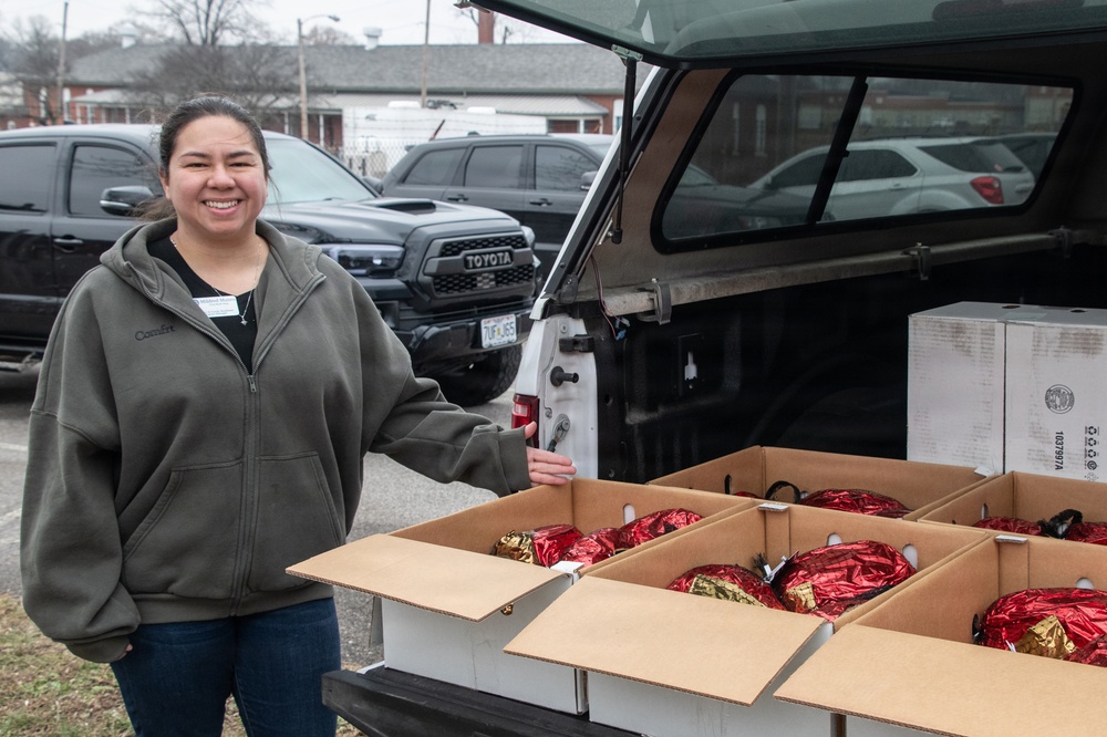 Ham givaway lifts spirits of 131st Airmen