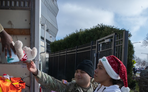 D.C. National Guard and National Guard Bureau Fourth Annual Holiday Toy Ruck