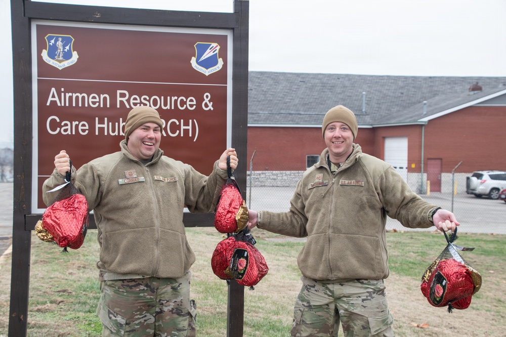 Ham givaway lifts spirits of 131st Airmen