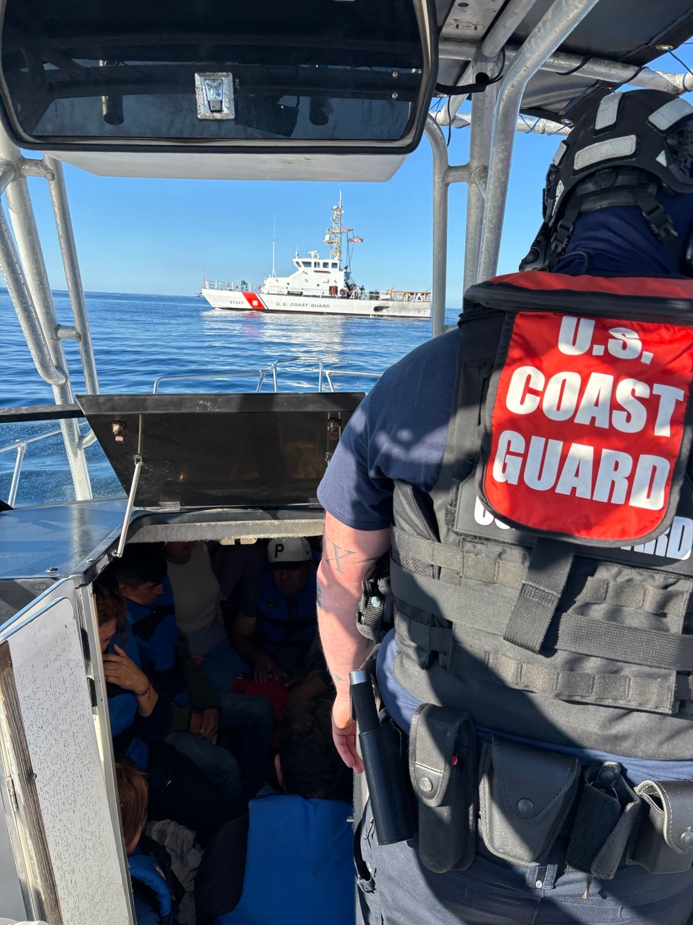 Coast Guard interdicts 11 aliens west of Point Loma, Calif.