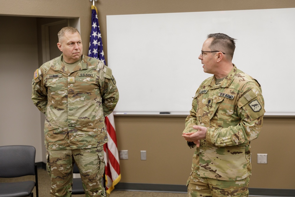 129th Mobile Public Affairs Detachment Welcomes New Commander in Change of Command Ceremony