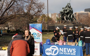 Quantico Marine Band supports Arlington Toys for Tots drive