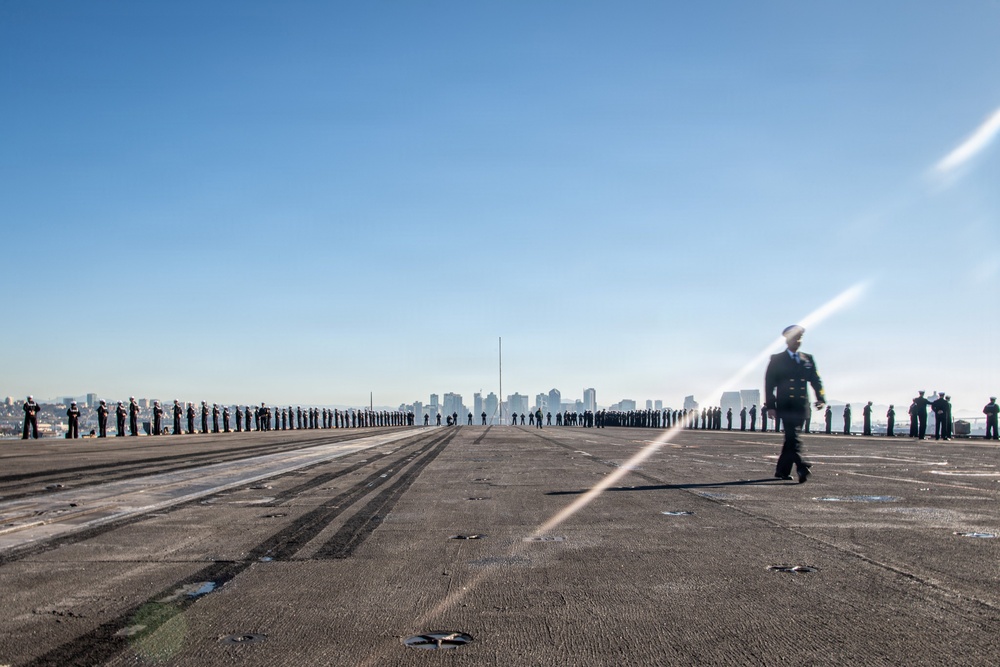 USS Nimitz San Diego Pull-In