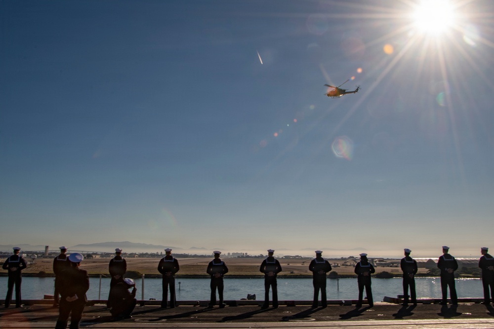 USS Nimitz San Diego Pull-In