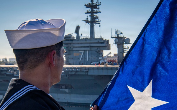 USS Nimitz San Diego Pull-In