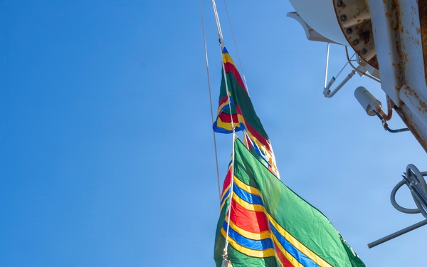 USS Nimitz San Diego Pull-In