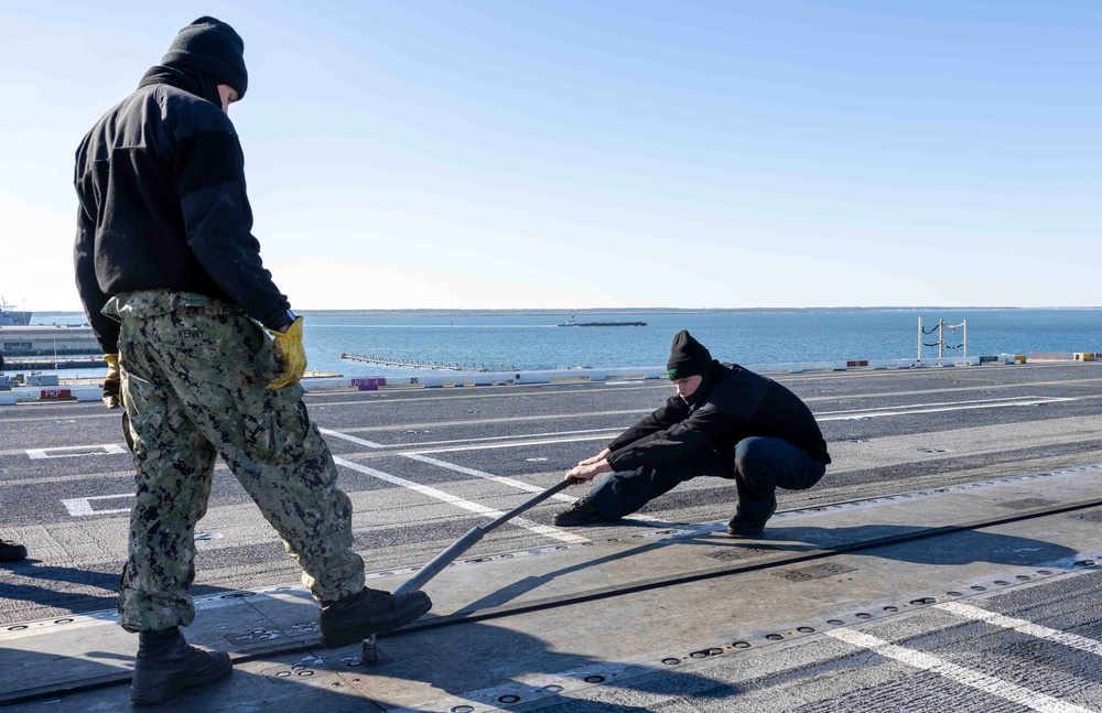 Daily Operations Aboard USS George H.W. Bush (CVN 77)