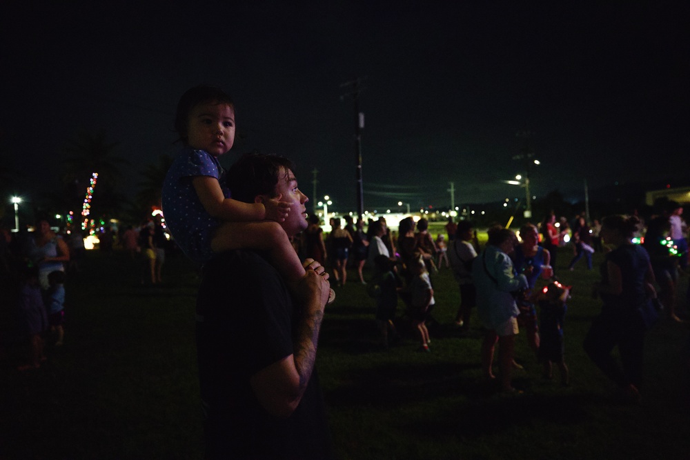 NBG Hosts Annual Tree Lighting