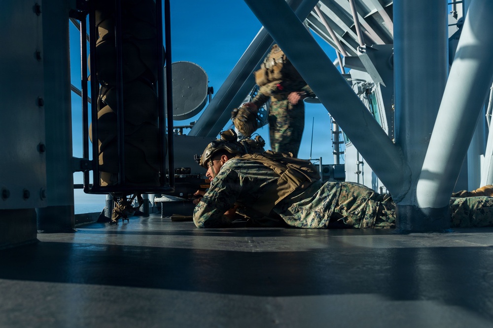 11th MEU Marines, Sailors Conduct Simulated Strait Transit