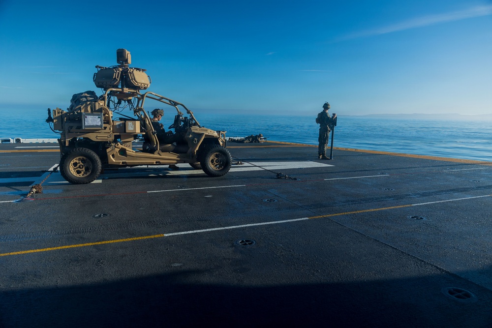 11th MEU Marines, Sailors Conduct Simulated Strait Transit