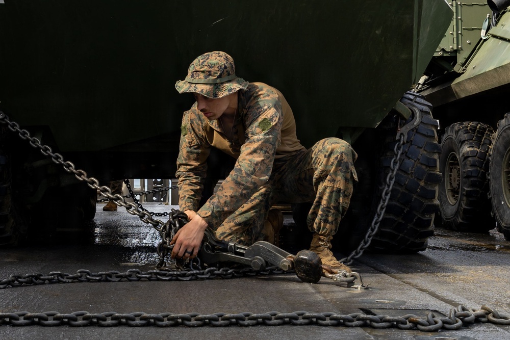 USS San Antonio Conducts Amphibious Operations