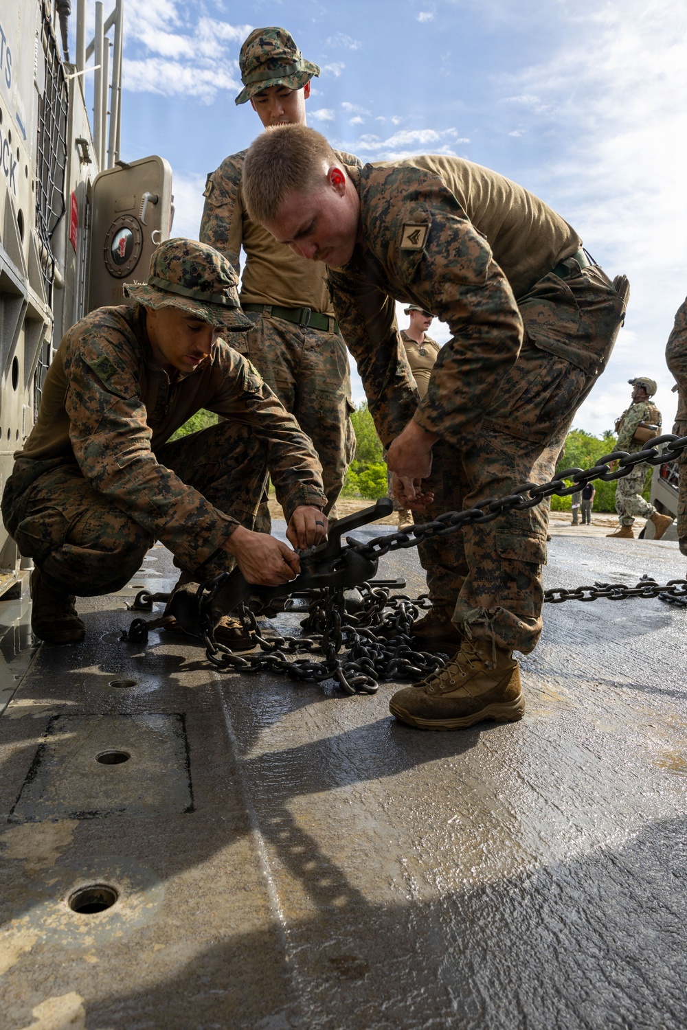 USS San Antonio Conducts Amphibious Operations