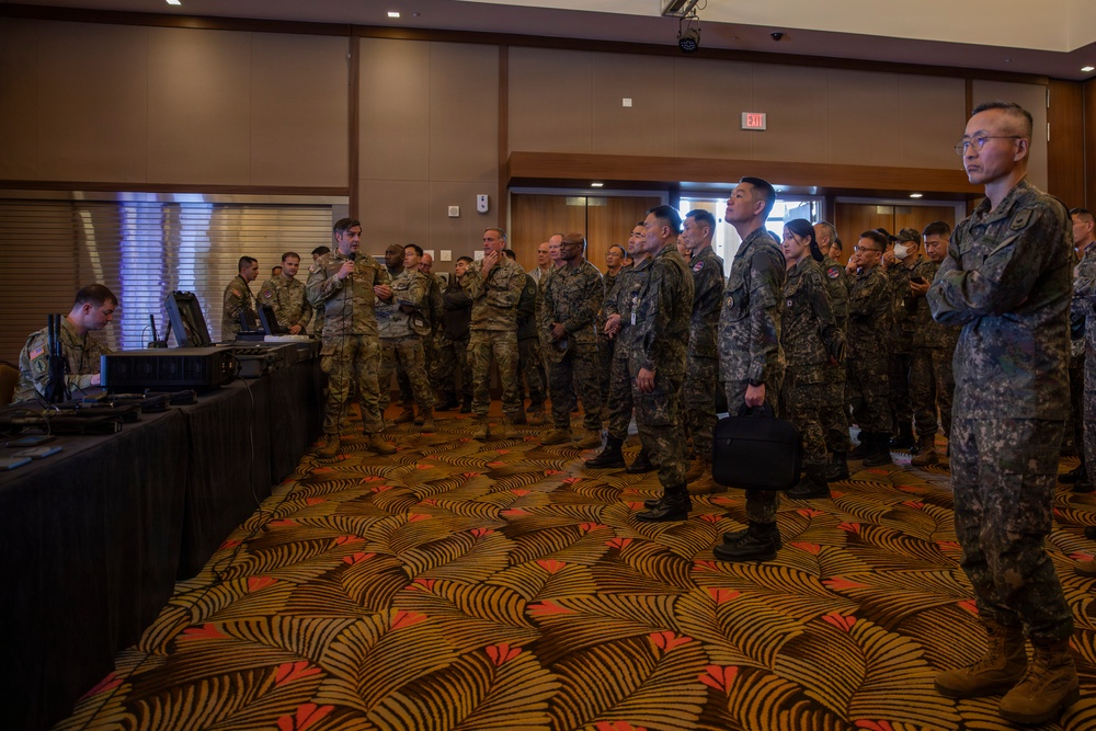 Armed Forces Command Teams of the United States and Republic of Korea meet at C5ISRT Summit