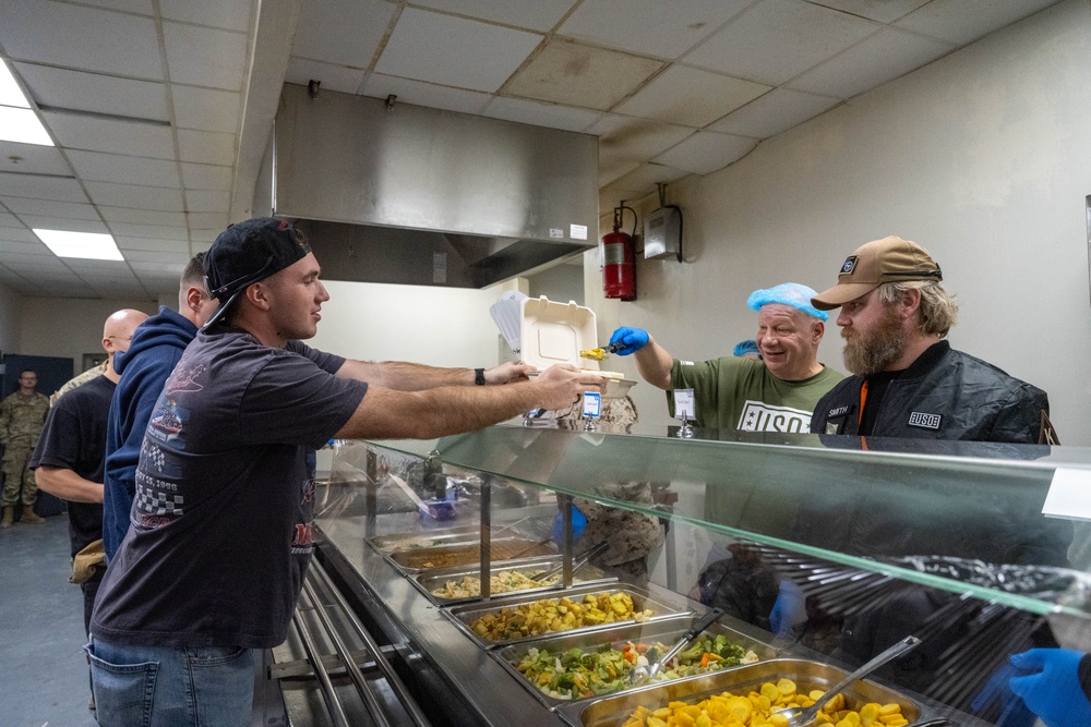 332nd Air Expeditionary Wing hosts USO Tour