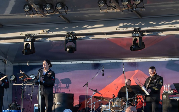 NAF Atsugi Celebrates The 2025 Tree Lighting Ceremony