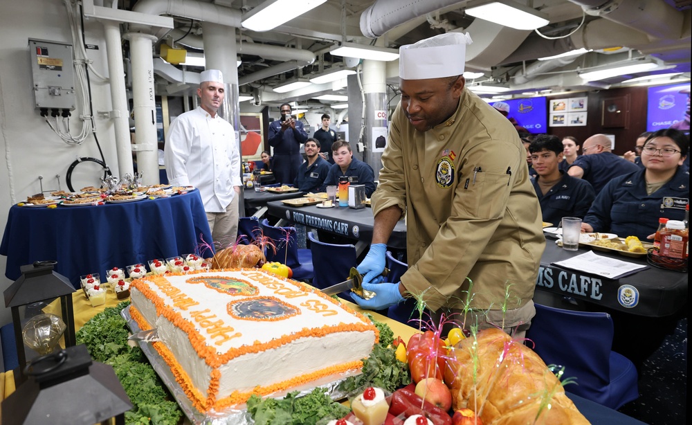 USS Roosevelt (DDG 80) Celebrates Thanksgiving Day in the Arabian Sea