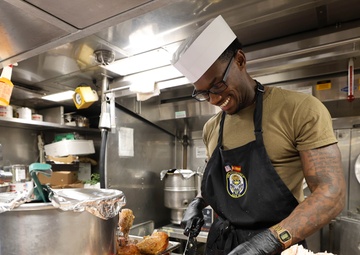 USS Roosevelt (DDG 80) Celebrates Thanksgiving Day in the Arabian Sea