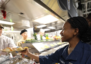 USS Roosevelt (DDG 80) Celebrates Thanksgiving Day in the Arabian Sea