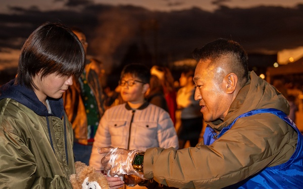NAF Atsugi Celebrates The 2025 Tree Lighting Ceremony