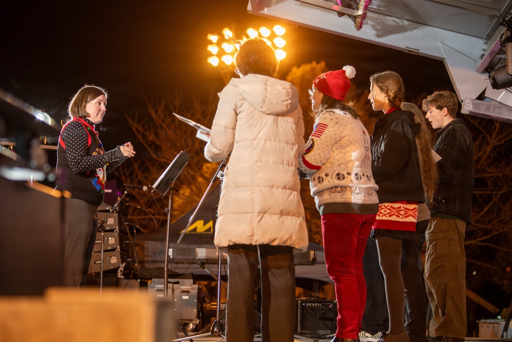 NAF Atsugi Celebrates The 2025 Tree Lighting Ceremony