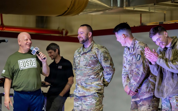 332 AEW hosts USO Tour