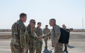 USO Holiday Tour brings morale to deployed members