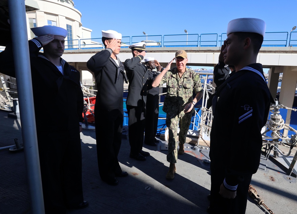 Director of Maritime Operations Visits USS Roosevelt (DDG 80) in Naples, Italy