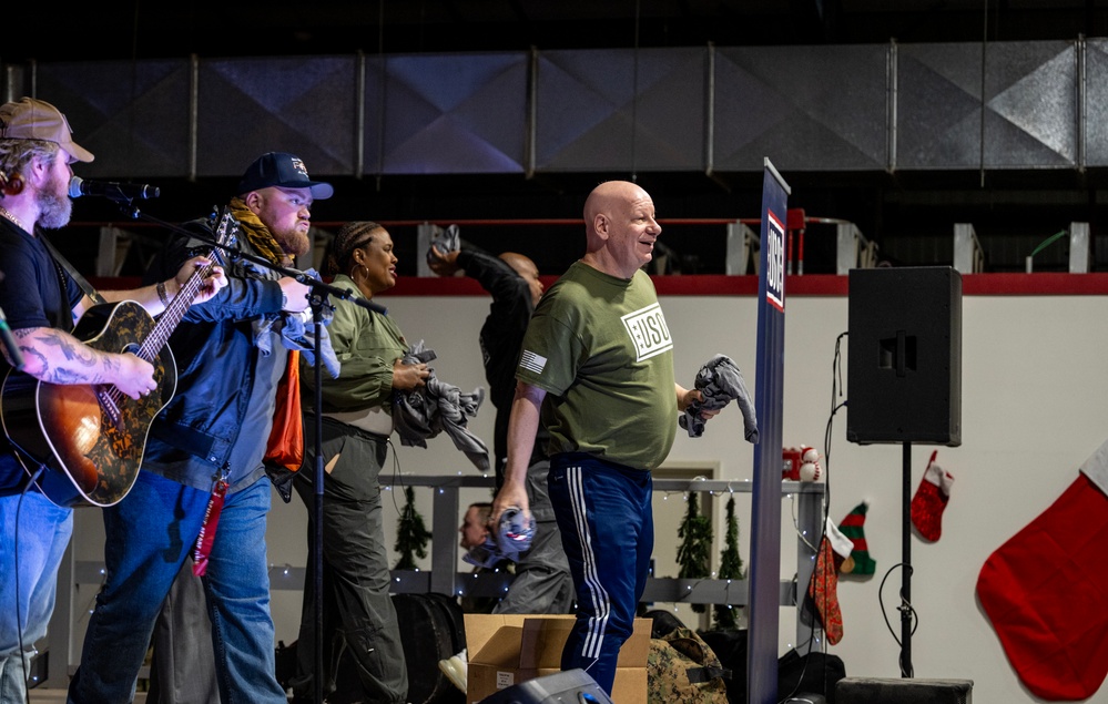 332nd Air Expeditionary Wing hosts USO Tour