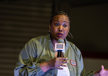 332nd Air Expeditionary Wing hosts USO Tour