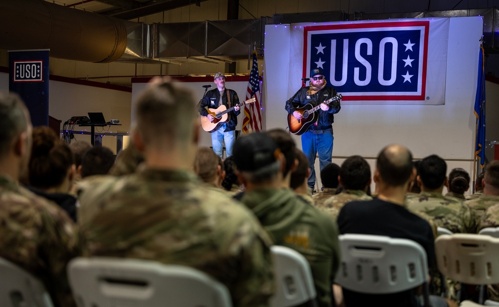 332nd Air Expeditionary Wing hosts USO Tour