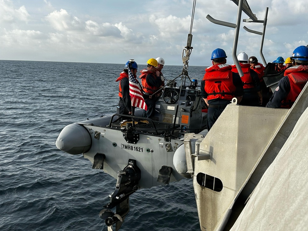 USS Cincinnati, KD Lekiu Conduct Small Boat Operations