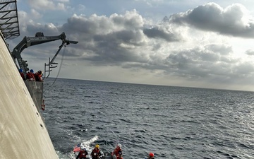 USS Cincinnati, KD Lekiu Conduct Small Boat Operations