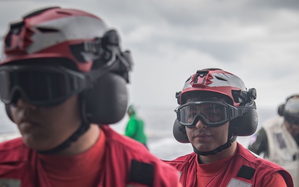 USS San Diego (LPD 22) Conducts Flight Operations