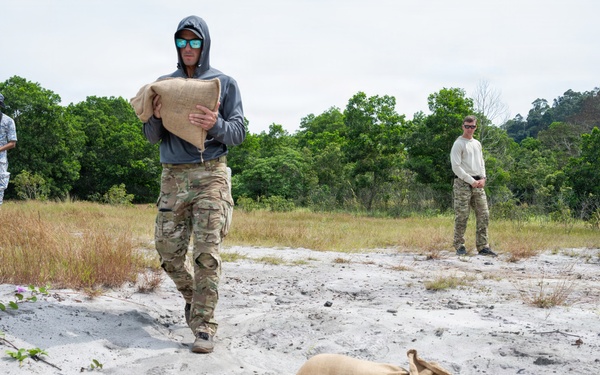 U.S. and Royal Malaysian Navy EOD Engage in a Demolition Range at CARAT 2025