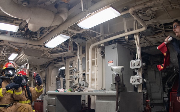 USS San Diego (LPD 22) Conducts General Quarters Drill