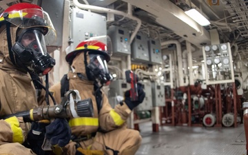 USS San Diego (LPD 22) Conducts General Quarters Drill