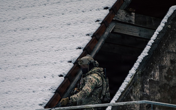 NATO SOF participate in the ISTC’s Urban Sniper Course