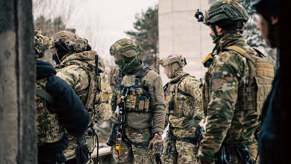 NATO SOF participate in the ISTC’s Urban Sniper Course