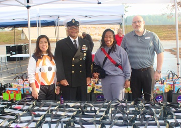 Supporting our Fort Lee community this holiday season
