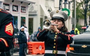 Parris Island Marine Band Performs at the Bluffton Christmas Parade