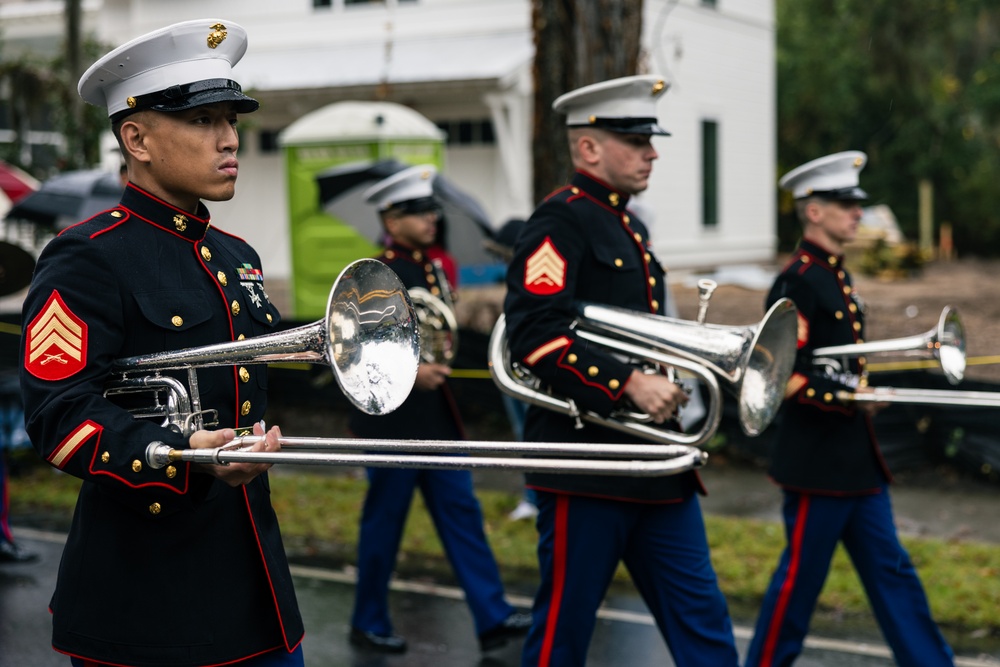 Parris Island Marine Band Performs at the Bluffton Christmas Parade