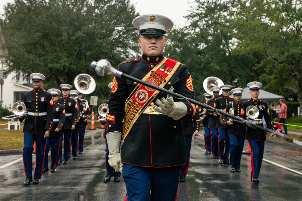 Parris Island Marine Band Performs at the Bluffton Christmas Parade