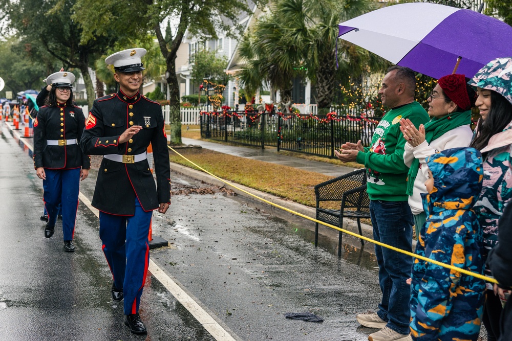 Parris Island Marine Band Performs at the Bluffton Christmas Parade