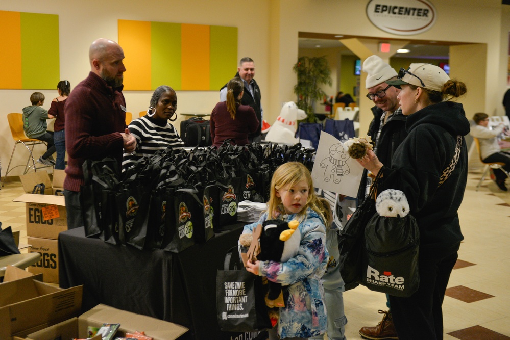 MWR Holiday Extravaganza