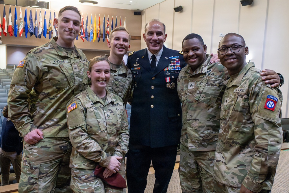 End of an Era: Last FORSCOM commander retires as unit cases its colors