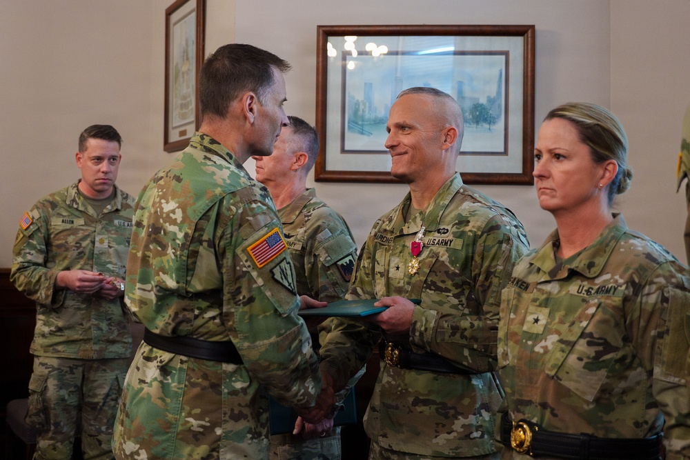 38th ID command team recognized for meritorious service during overseas deployment